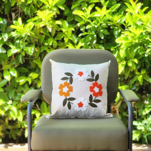 Çiçek Halkası Desenli 43x43 Punch Kırlent Kılıfı – 10’lu Paket